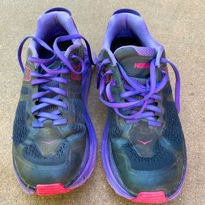 Hoka one one womens running shoes 7.5 fits size 8